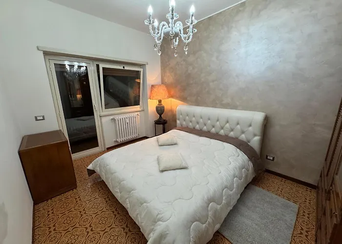 Elegant Апартаменты *